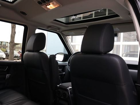 Used 2016 Land Rover LR4 HSE image 35
