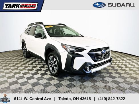 Used 2024 Subaru Outback Limited AWD/4WD image 1