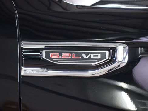 Used 2022 GMC Sierra 1500 Denali w/ Technology Package AWD/4WD image 16