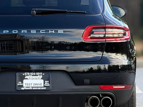 Used 2017 Porsche Macan S image 16