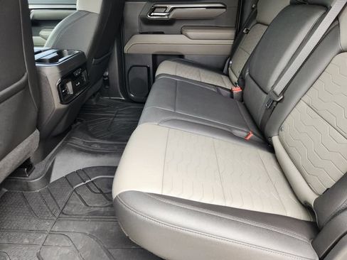 Used 2023 Chevrolet Silverado 1500 ZR2 w/ Technology Package AWD/4WD image 30