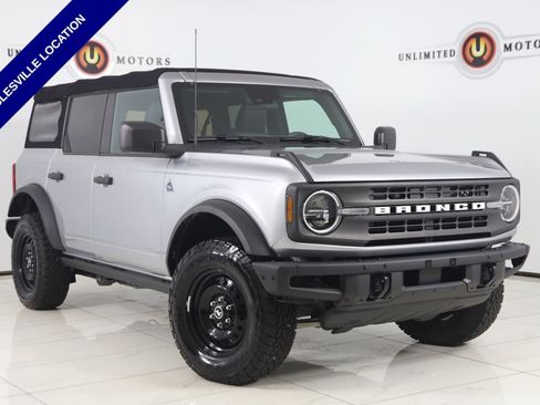Used 2022 Ford Bronco Black Diamond AWD/4WD image 1
