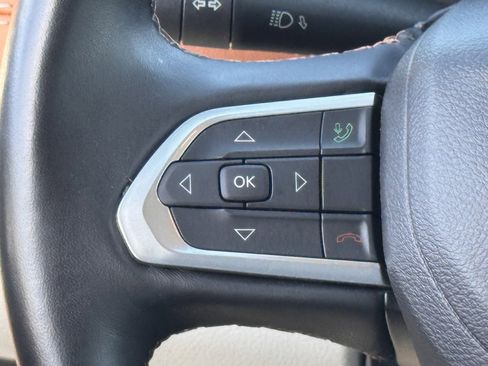 Used 2022 Jeep Compass Limited w/ Mopar Graphics Package image 22