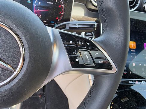 Certified 2025 Mercedes-Benz GLC 300 image 19