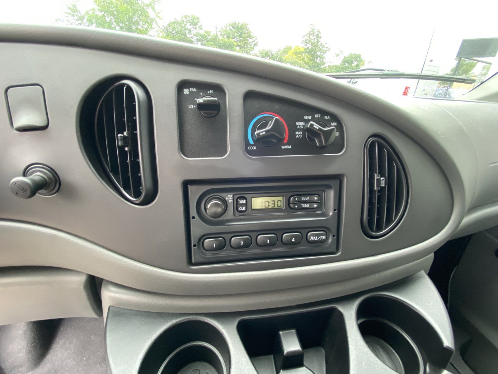Used 2007 Ford E-250 and Econoline 250 RWD image 12