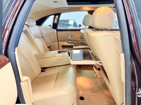 Used 2011 Rolls-Royce Ghost RWD image 18