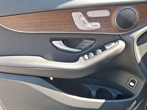 Used 2022 Mercedes-Benz GLC 300 4MATIC image 14