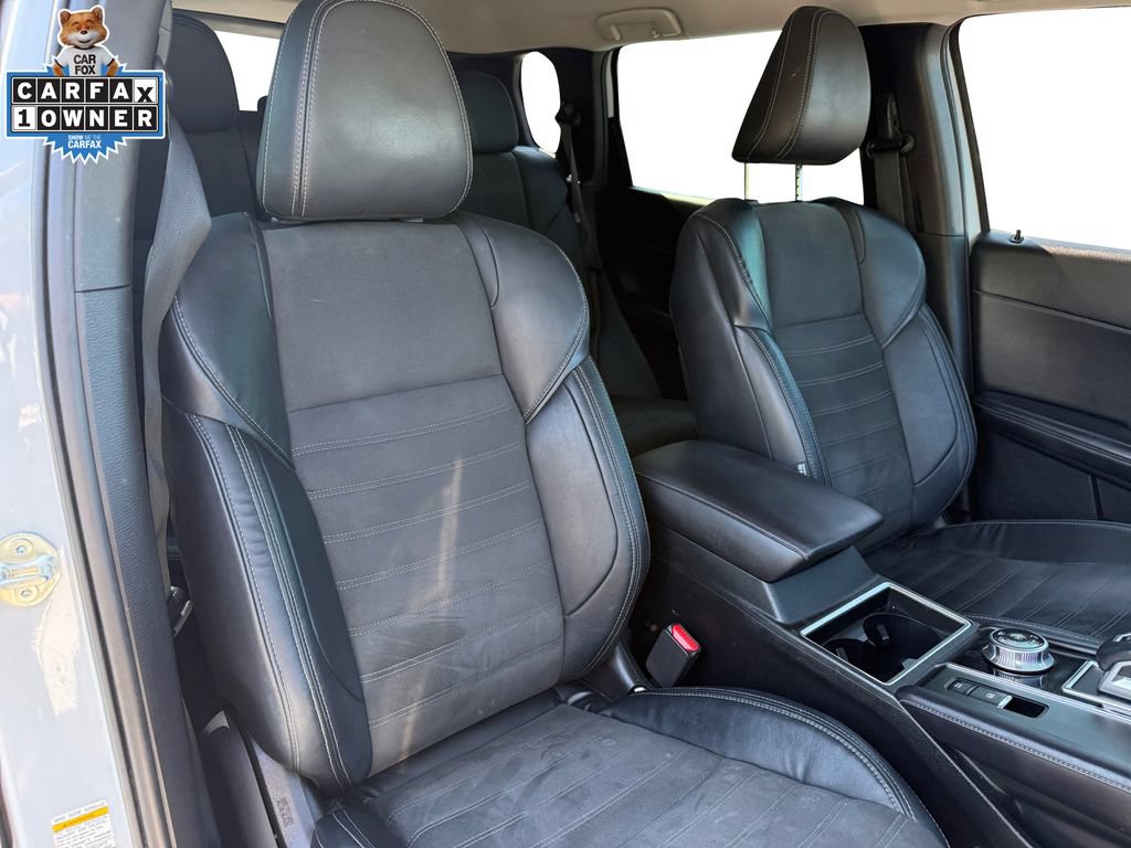 Used 2023 Mitsubishi Outlander SE AWD/4WD image 15