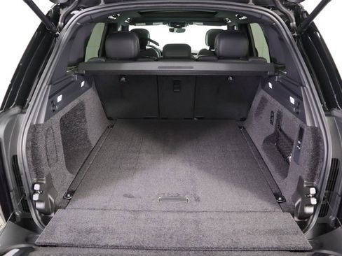 New 2026 Land Rover Range Rover SE image 29