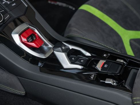 Used 2016 Lamborghini Huracan LP 610-4 image 30