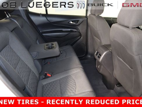 Used 2019 Chevrolet Equinox LT image 18
