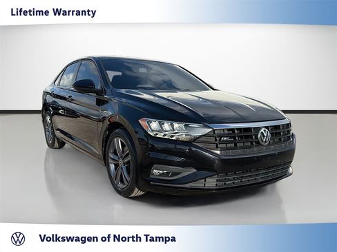 Used 2020 Volkswagen Jetta R-Line FWD image 1