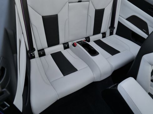 Used 2022 BMW M4 xDrive Competition image 39