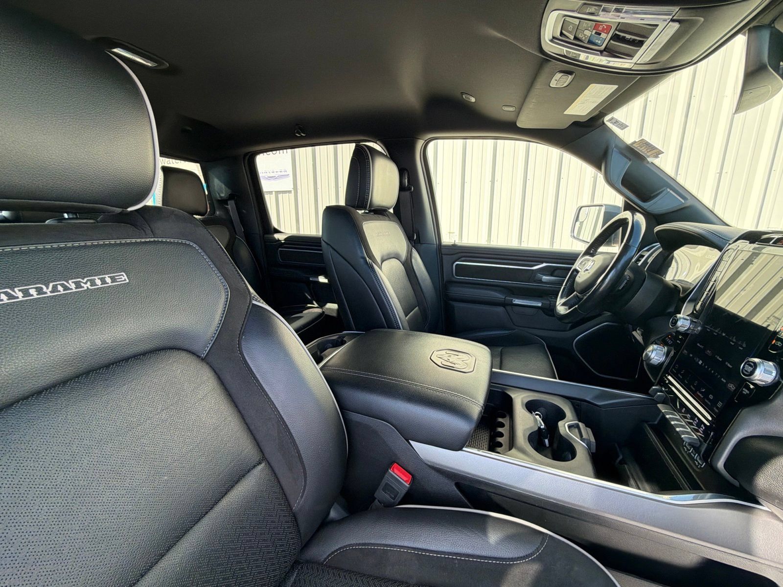 Used 2023 RAM 1500 Laramie AWD/4WD image 8