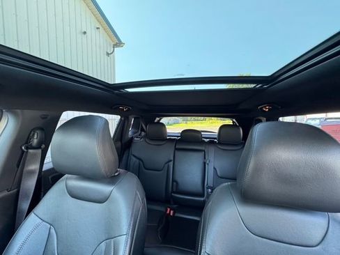 Used 2023 Jeep Compass Limited w/ Elite Group for (Red) Edition image 16