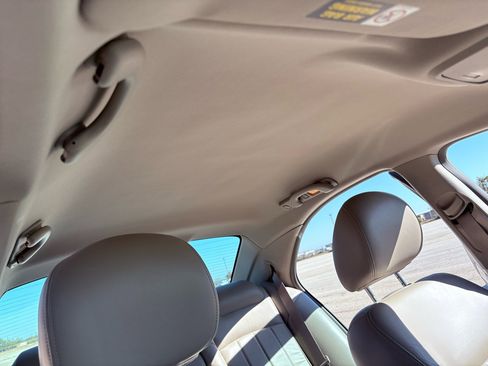 Used 2004 Lincoln LS image 23