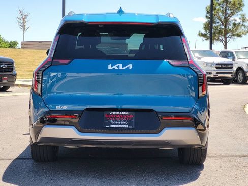 Used 2024 Kia EV9 Land AWD/4WD image 5