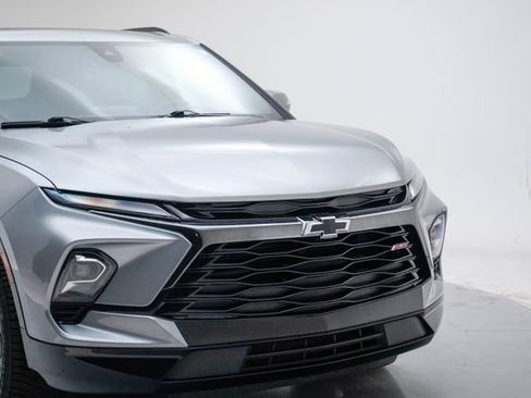 Used 2023 Chevrolet Blazer RS w/ Enhanced Convenience Package FWD image 10