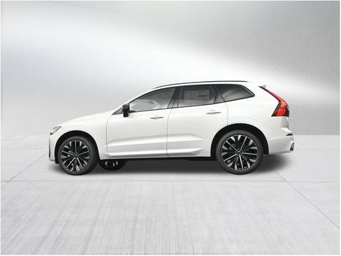 New 2026 Volvo XC60 B5 Ultra w/ Protection Package Premier AWD/4WD image 22