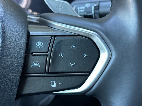 Used 2023 Lexus RZ 450e Premium image 28