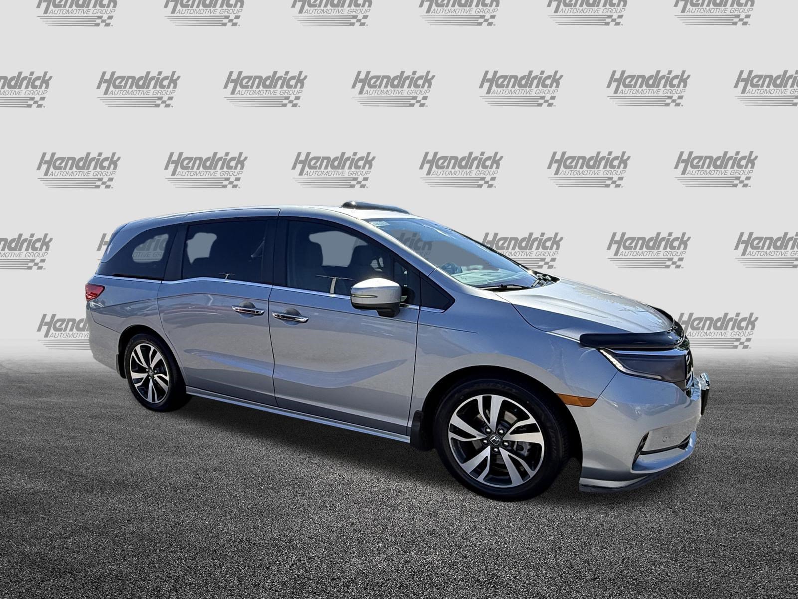 Certified 2024 Honda Odyssey Touring image 2