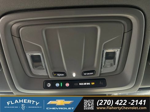 Used 2025 Chevrolet Silverado 1500 Custom Trail Boss AWD/4WD image 33