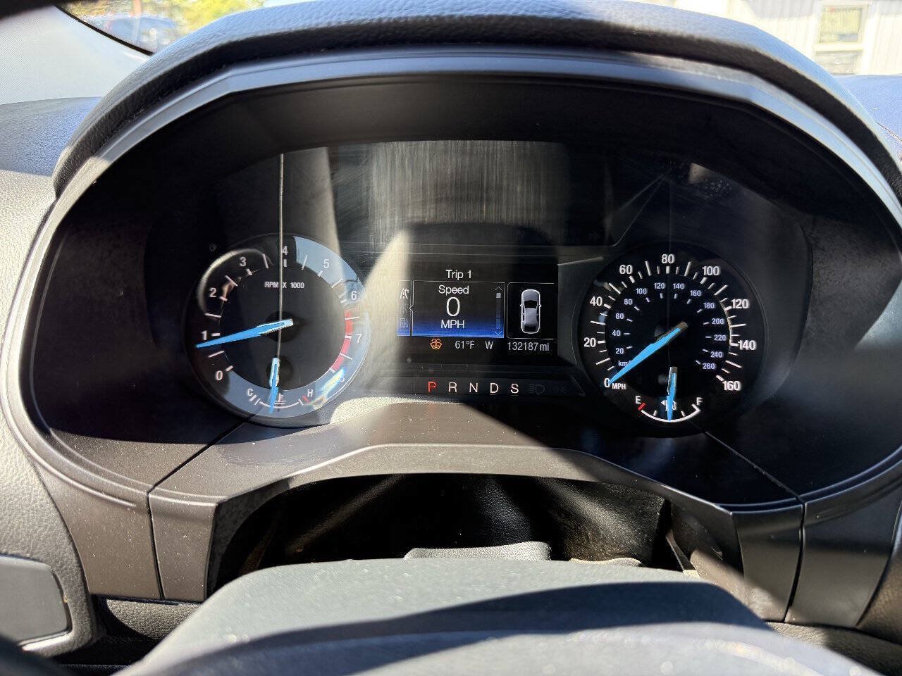 Used 2015 Ford Edge SE FWD image 5
