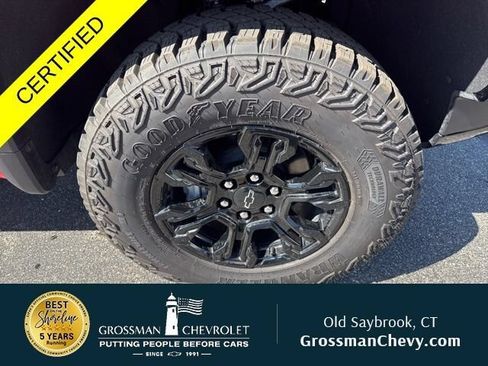 Used 2025 Chevrolet Silverado 1500 ZR2 w/ Technology Package AWD/4WD image 28