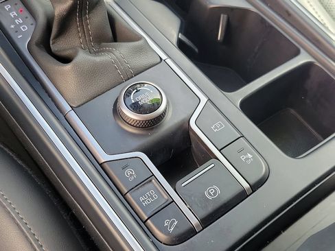 Certified 2023 Kia Sorento EX w/ Panoramic Sunroof Package FWD image 28