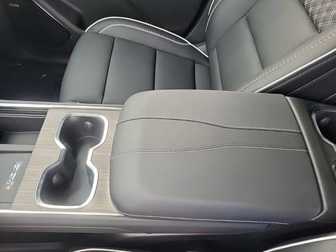 New 2026 GMC Acadia Denali w/ Super Cruise Package FWD image 17