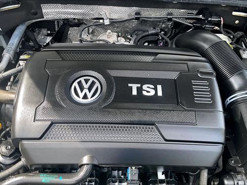 Certified 2023 Volkswagen Jetta GLI Autobahn image 31