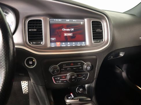 Used 2021 Dodge Charger SXT w/ Driver Convenience Group image 5