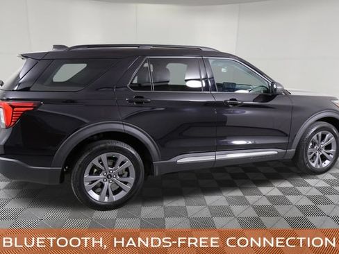 Used 2025 Ford Explorer Active w/ Active Comfort Package AWD/4WD image 5