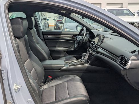 Used 2021 Honda Accord Sport image 10