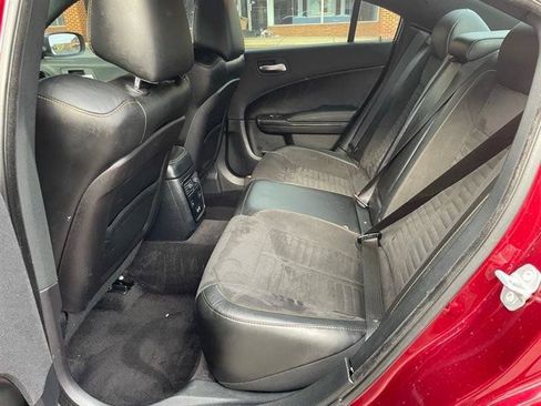 Used 2018 Dodge Charger R/T RWD image 12