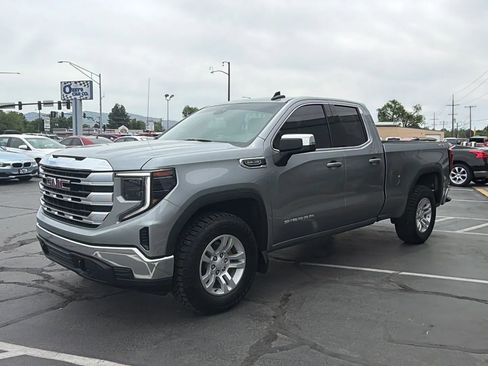 Used 2023 GMC Sierra 1500 SLE w/ Enhanced Capability Package AWD/4WD image 6