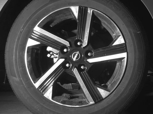 Used 2025 Nissan Sentra SV FWD image 15