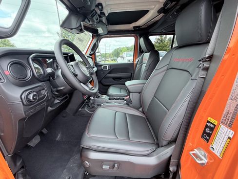 New 2026 Jeep Wrangler Unlimited Rubicon AWD/4WD image 19