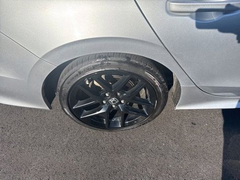 Used 2023 Honda Civic Sport image 11