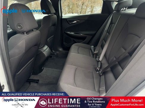 Used 2022 Chevrolet Malibu LS image 15