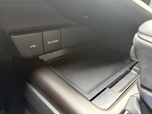 Used 2024 Toyota Camry SE w/ Convenience Package image 13