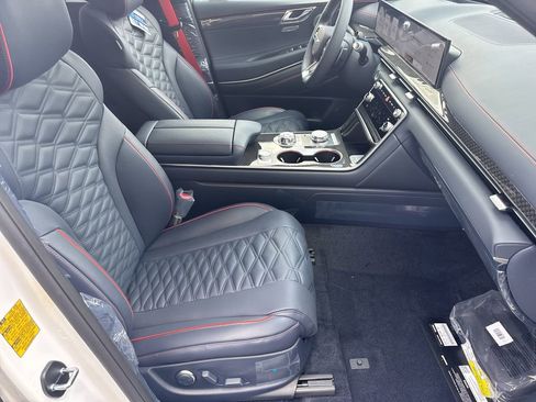 New 2026 Genesis GV80 3.5T e-SC AWD/4WD image 13