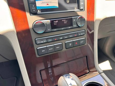 Used 2014 Lincoln Navigator 2WD image 21