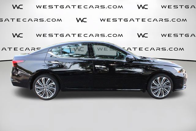 Used 2024 Nissan Altima 2.5 SL AWD/4WD image 43