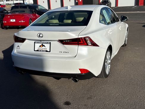 Used 2015 Lexus IS 250 image 7