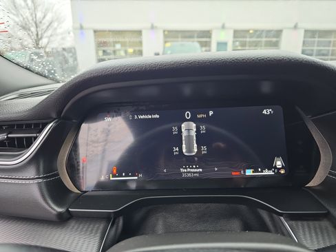 Used 2024 Jeep Grand Cherokee Altitude image 19