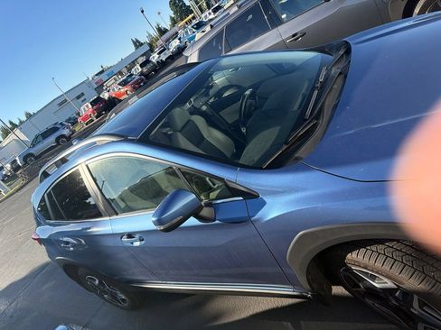 Used 2019 Subaru Crosstrek 2.0i Limited w/ Moonroof Package w/Navigation AWD/4WD image 10