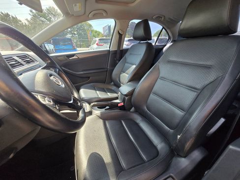 Used 2015 Volkswagen Jetta TDI SE image 6