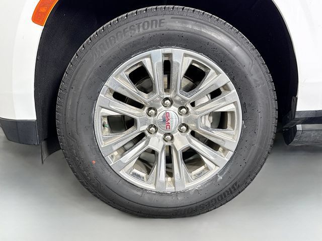 Used 2022 GMC Yukon Denali AWD/4WD image 32