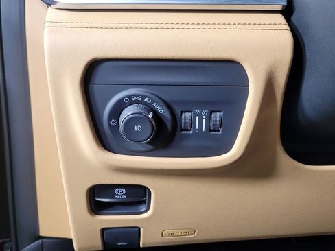 Used 2021 Jeep Grand Cherokee L Summit image 21